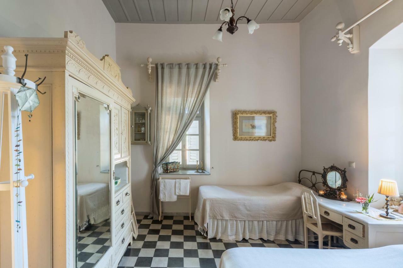 Dellagracia Mansion In Poseidonia Syros Villa Posidhonia  Exterior photo